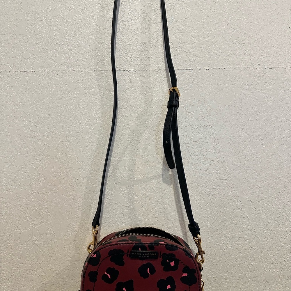 Marc Jacobs Pink and Black Leopard Crossbody Bag - Picture 2 of 8